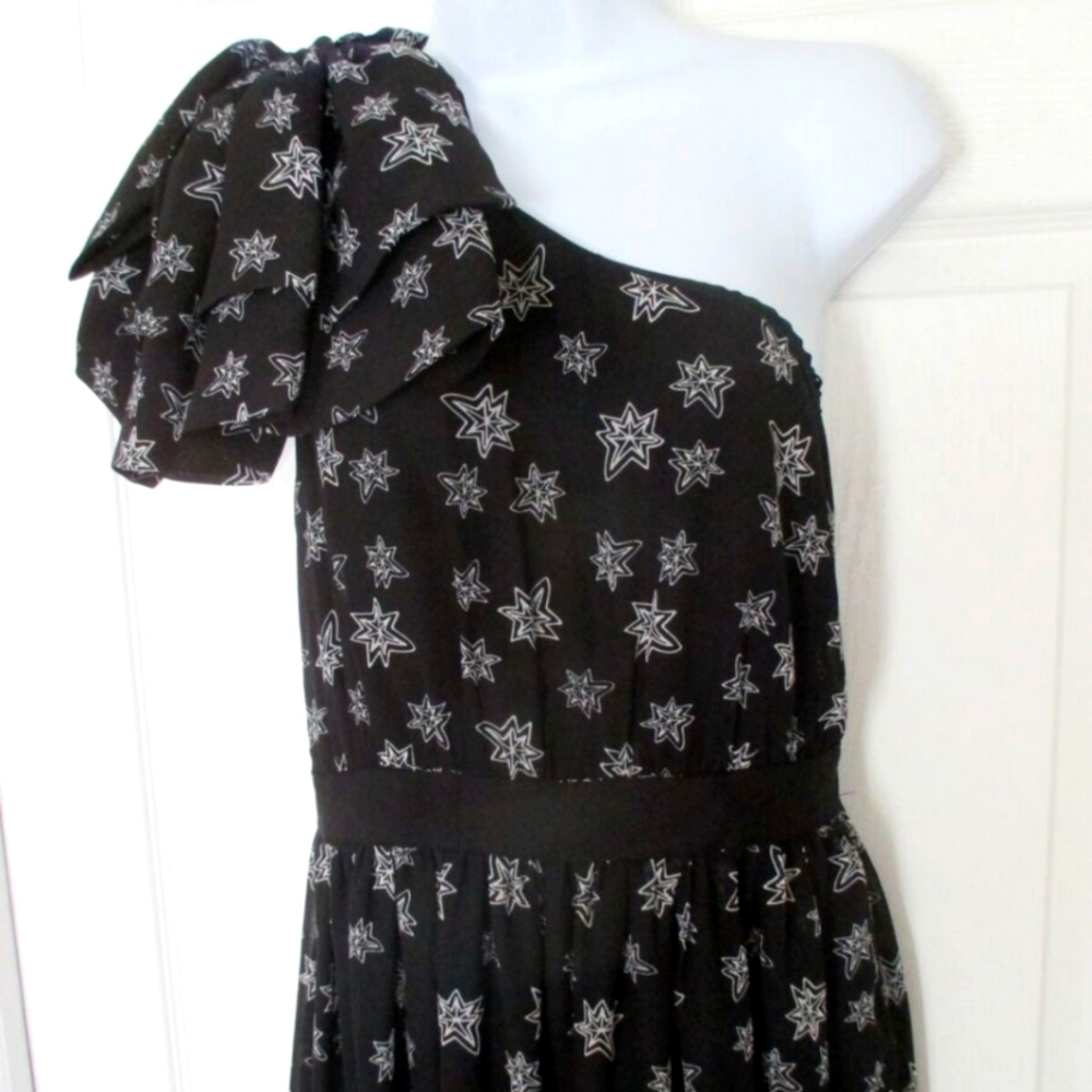 Maxi Dress Black Star Design 🌟